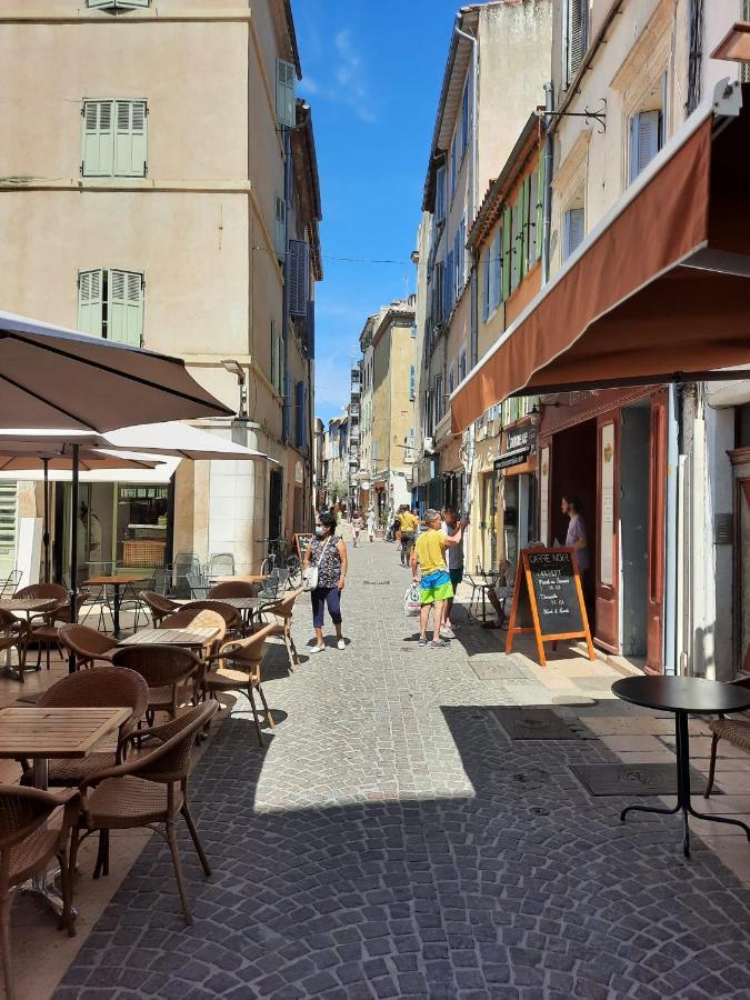 Renovated Fully Equipped Studio For 2 To 4 Pers Διαμέρισμα Λα Σιοτά Εξωτερικό φωτογραφία