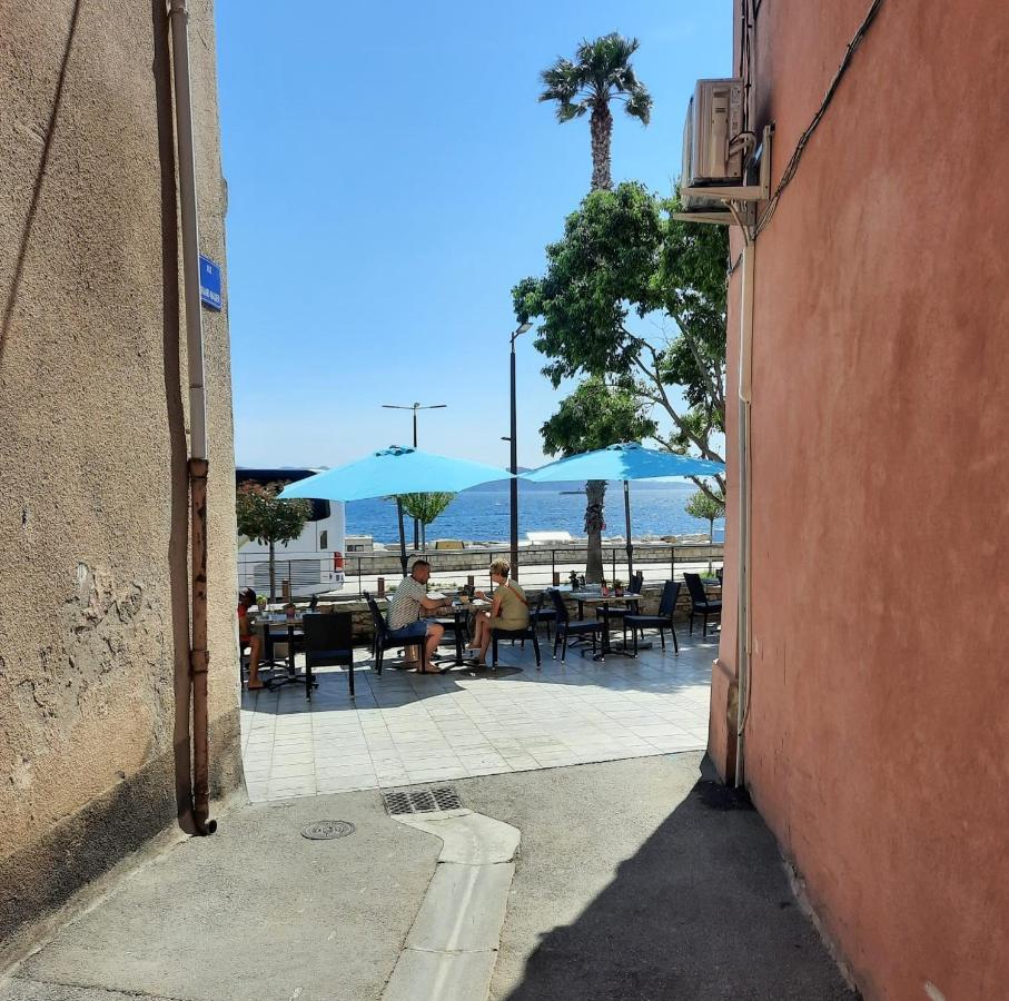 Renovated Fully Equipped Studio For 2 To 4 Pers Διαμέρισμα Λα Σιοτά Εξωτερικό φωτογραφία